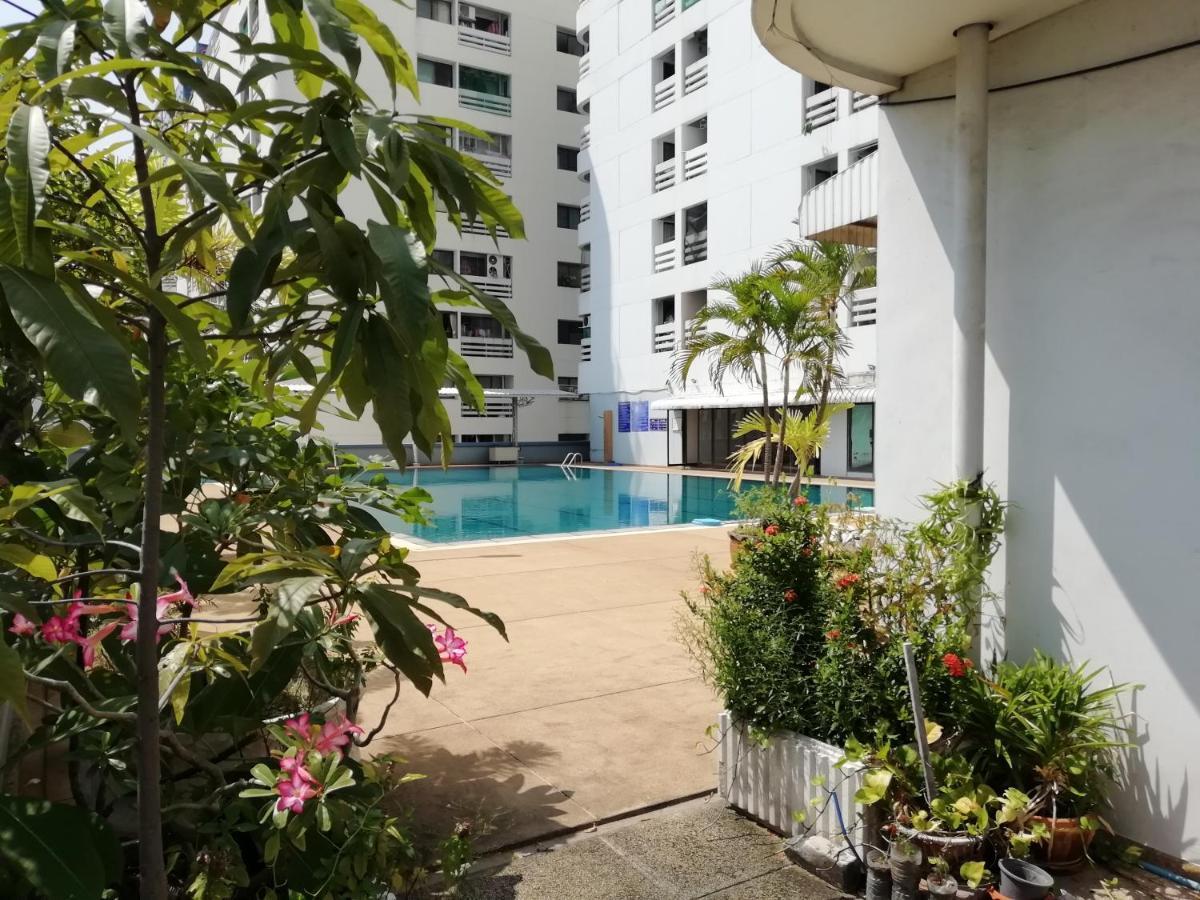 The Nest Serviced Apartment Bangkok Esterno foto